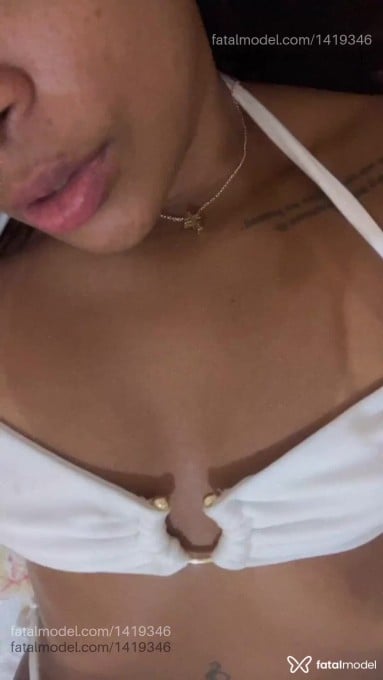 Acompanhante mulher morena (o) de olhos castanhos em Barreirinhas - Beja Ferrer
