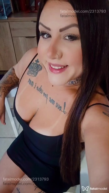 Acompanhante mulher loira (o) de olhos castanhos em Chapecó - Jhully Alves