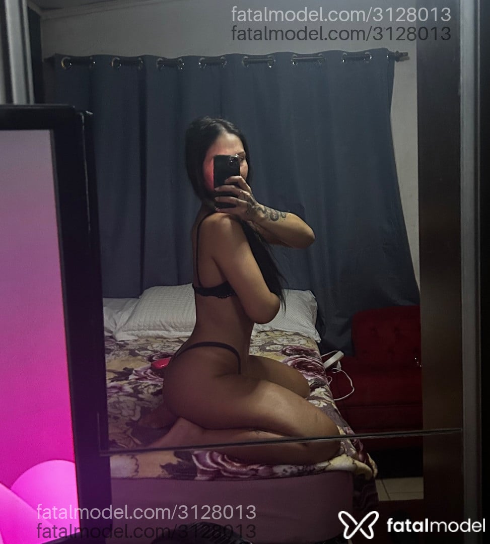 Acompanhante mulher trans morena (o) de olhos castanhos em Porto Alegre - Isadora