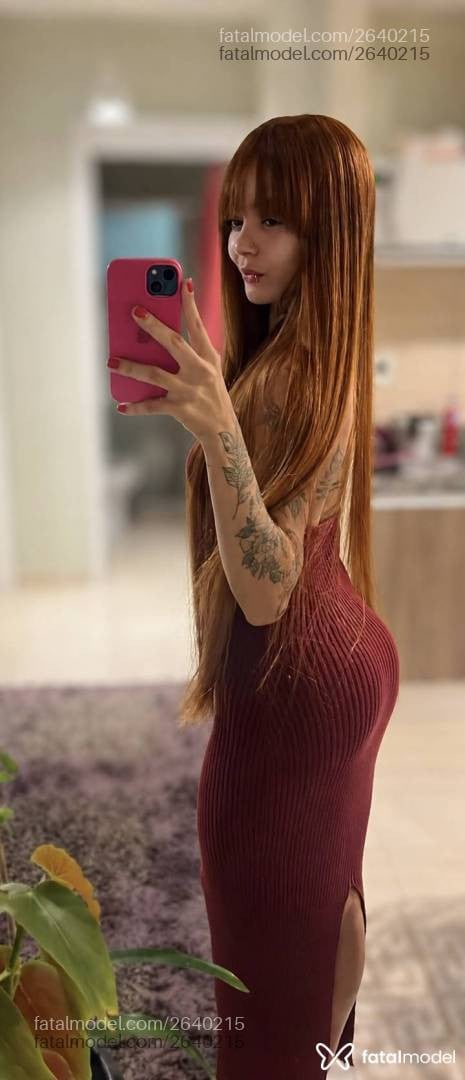 Acompanhante mulher ruiva (o) de olhos castanhos - Kauane
