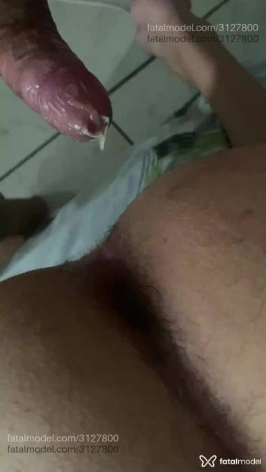 Acompanhante homem com cabelo castanho de olhos castanhos em Porto Alegre - Ediii