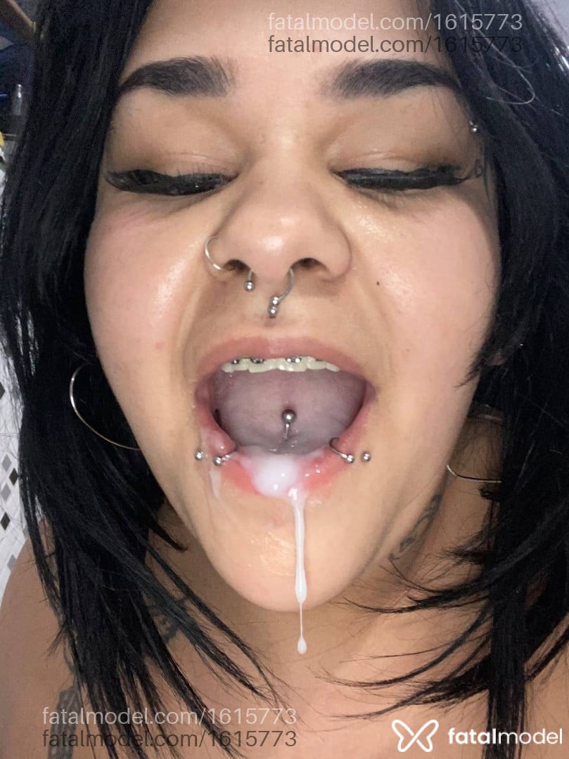 Acompanhante mulher morena (o) de olhos castanhos em São Paulo - Charlouttx