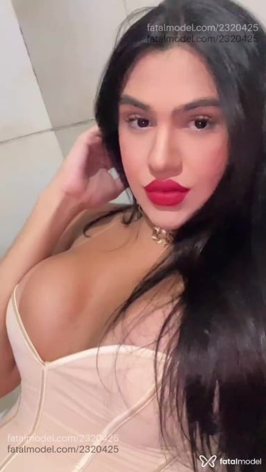 Acompanhante mulher trans morena (o) de olhos pretos em Belo Horizonte - Laura Beatriz