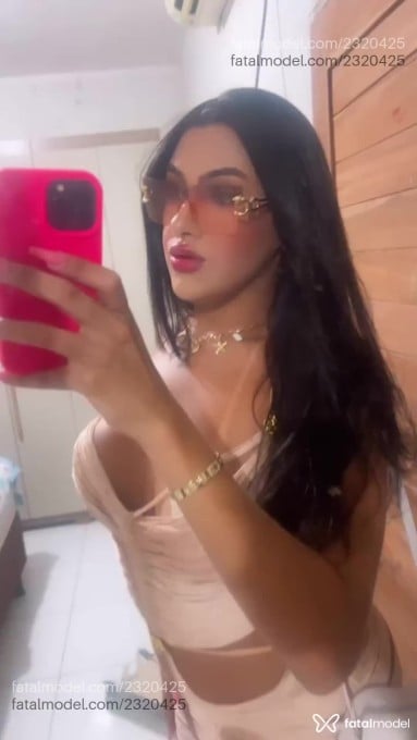 Acompanhante mulher trans morena (o) de olhos pretos em Belo Horizonte - Laura Beatriz