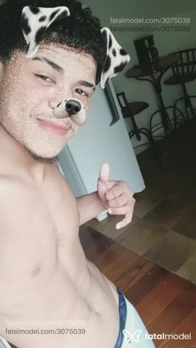 Acompanhante homem morena (o) de olhos castanhos em São Paulo - Victor Gaspar