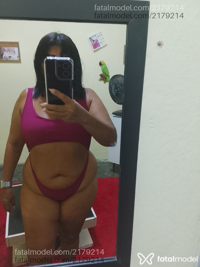 Acompanhante mulher morena (o) de olhos castanhos em Surubim - Aninha Silva