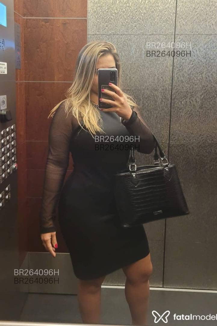 Acompanhante mulher loira (o) de olhos castanhos em Brasília Acompanhante mulher loira (o) de olhos castanhos em Brasília - ANTONELA TAVARES