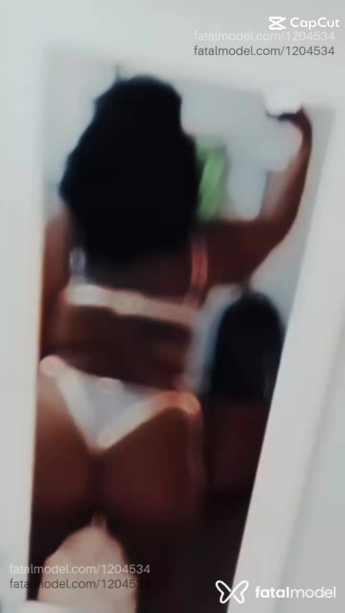Acompanhante mulher com cabelo castanho de olhos castanhos - Danny Monteiro
