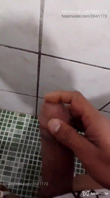 Acompanhante homem com cabelo grisalho de olhos castanhos em São Paulo - Megatron