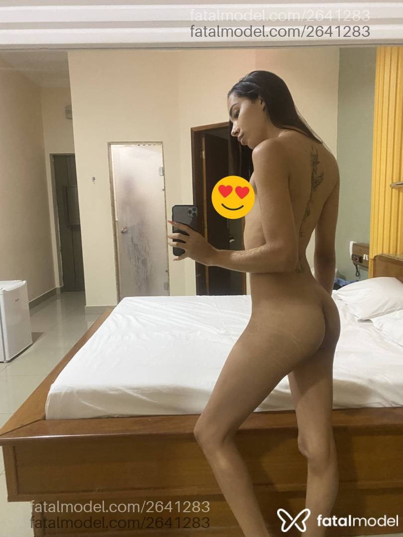 Acompanhante mulher trans com cabelo castanho de olhos castanhos em Sete Lagoas - Aylla Desirée