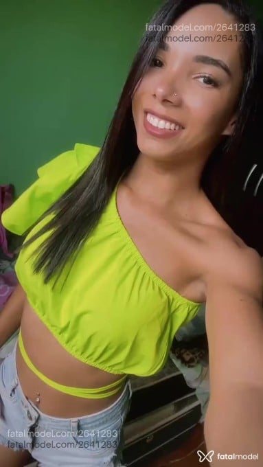 Acompanhante mulher trans com cabelo castanho de olhos castanhos em Sete Lagoas - Aylla Desirée