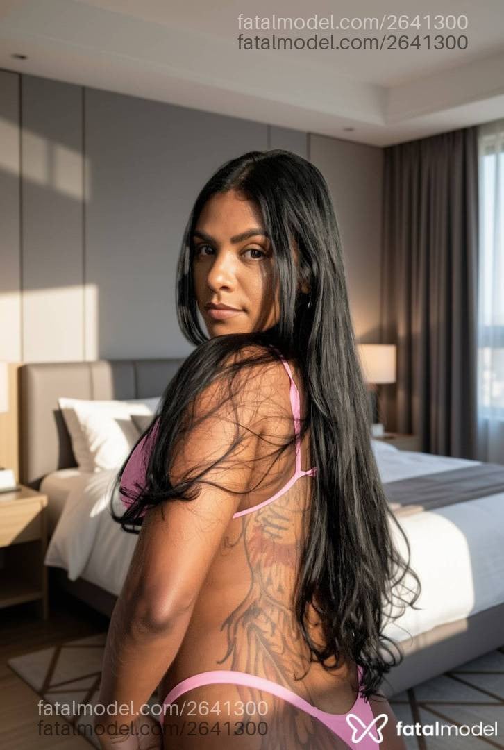 Acompanhante mulher morena (o) de olhos pretos - Tainá
