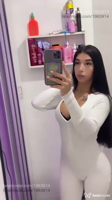Acompanhante mulher trans com cabelo castanho de olhos castanhos em São Paulo - Yasmin