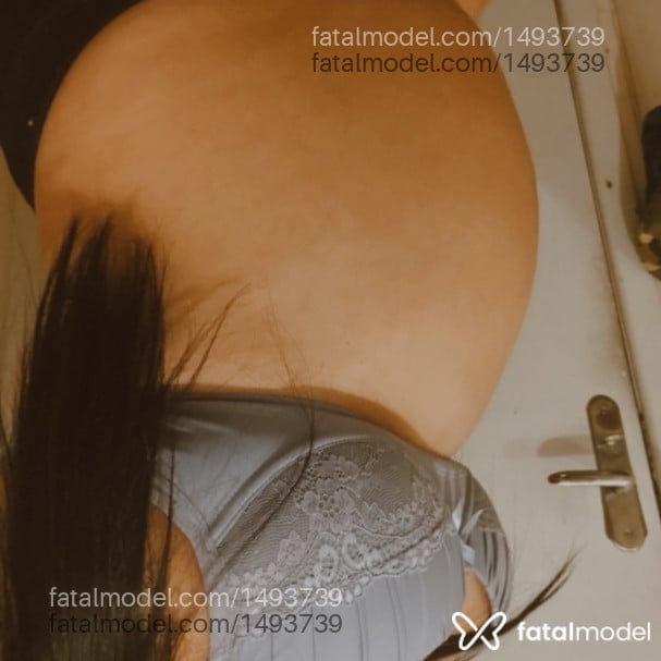 Acompanhante mulher morena (o) de olhos castanhos em Virtual - Júlia Santos