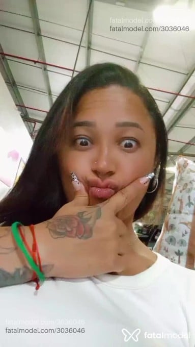 Acompanhante mulher com cabelo castanho de olhos castanhos em Itaituba Acompanhante mulher com cabelo castanho de olhos castanhos em Itaituba - Angel