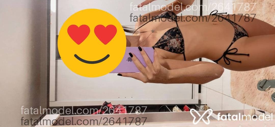 Acompanhante mulher com cabelo castanho de olhos castanhos - Hellen Fontenelle