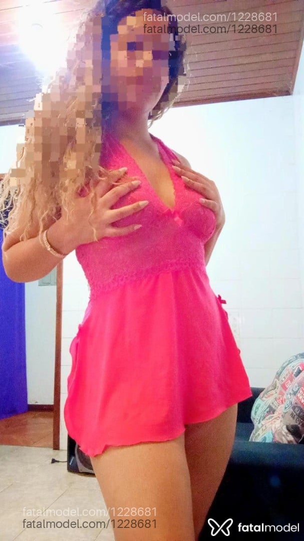 Acompanhante mulher loira (o) de olhos mel em Guaíba Acompanhante mulher loira (o) de olhos mel em Guaíba - ALEXIA