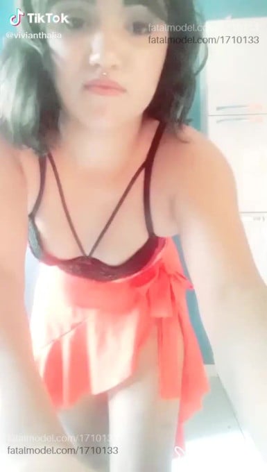 Acompanhante mulher com cabelo castanho de olhos castanhos em Campo Grande Acompanhante mulher com cabelo castanho de olhos castanhos em Campo Grande - Bianca
