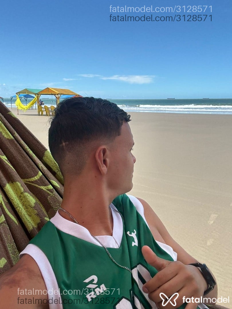 Acompanhante homem com cabelo castanho de olhos castanhos em Porto Velho - Dantasx