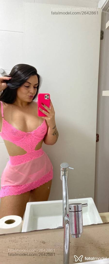 Acompanhante mulher morena (o) de olhos castanhos - Isa