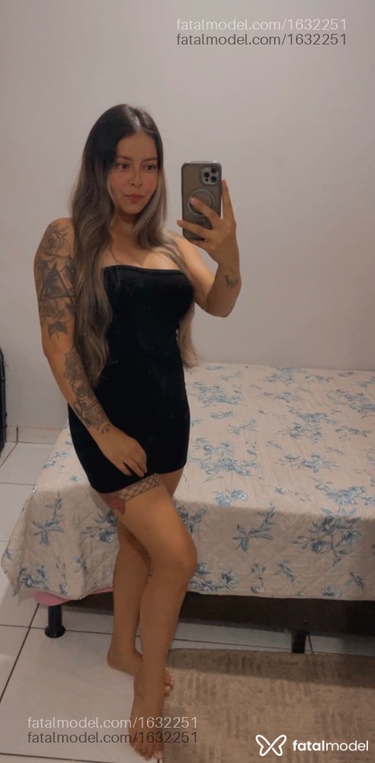 Acompanhante mulher loira (o) de olhos castanhos em Barra do Garças - Mirella Martins