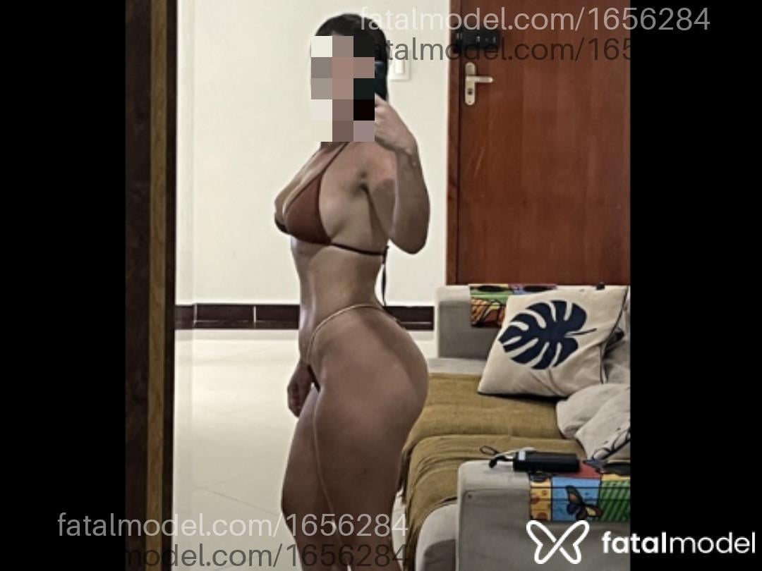 Acompanhante mulher com cabelo castanho de olhos verdes em Ourinhos - Ana Clara