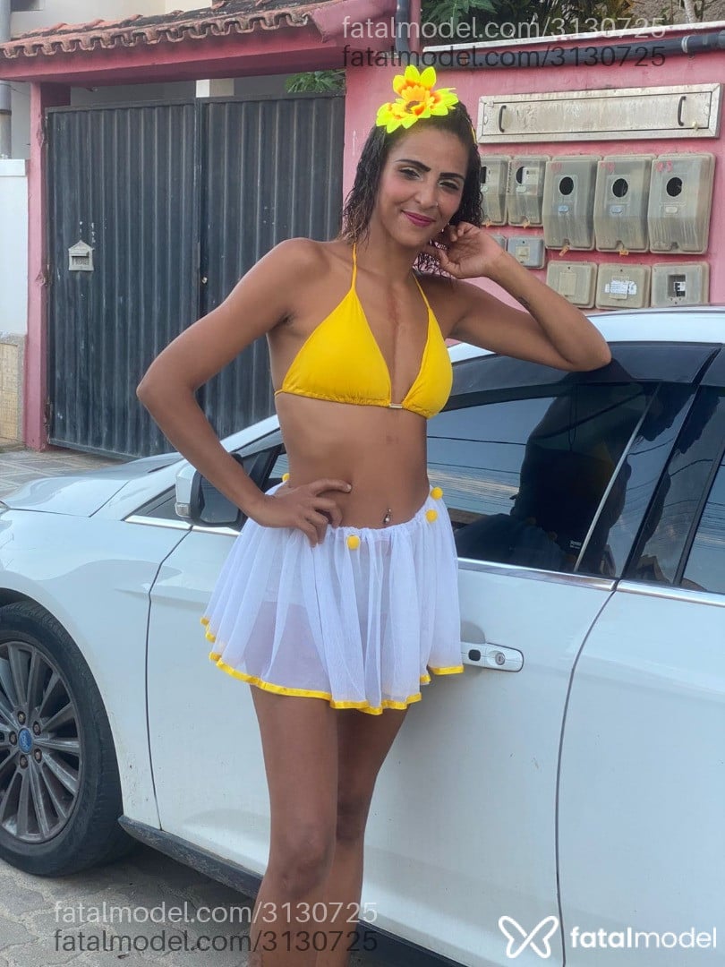 Acompanhante mulher morena (o) de olhos pretos em Piúma Acompanhante mulher morena (o) de olhos pretos em Piúma - Rubyy
