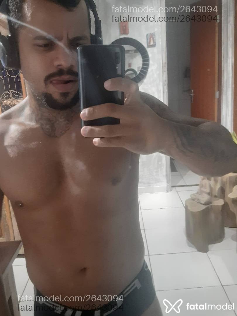 Acompanhante homem com cabelo castanho de olhos castanhos em Rio de Janeiro - Tony Torneado