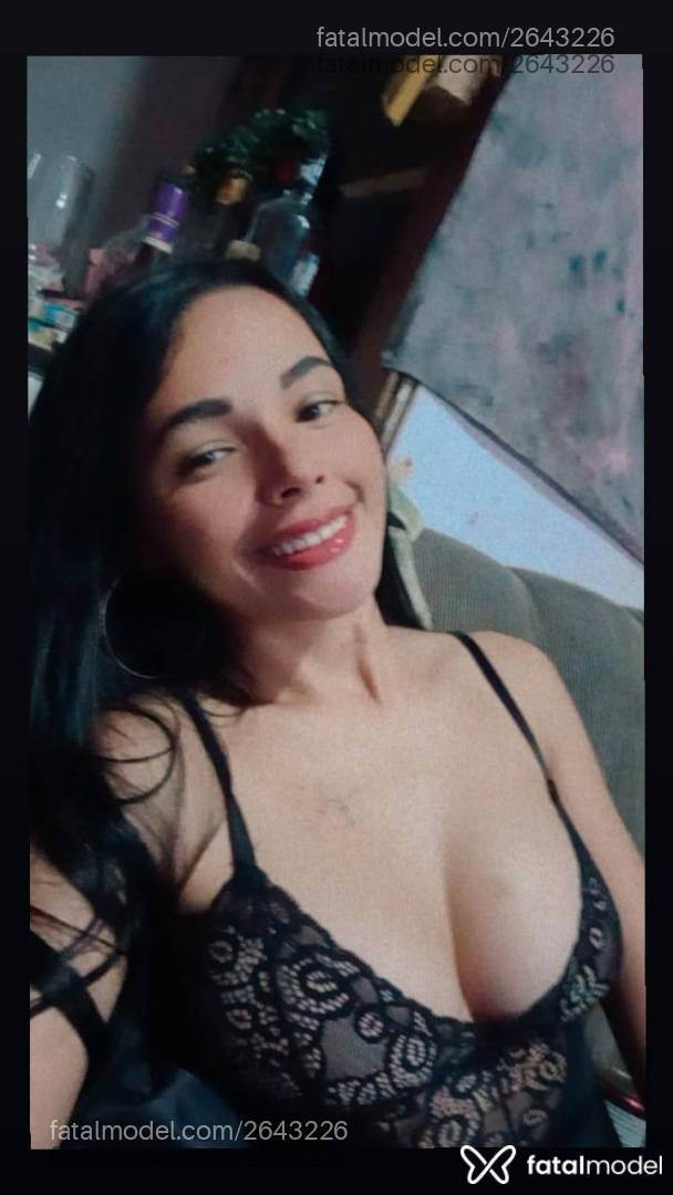 Acompanhante mulher morena (o) de olhos castanhos em Virtual - Rubimorena