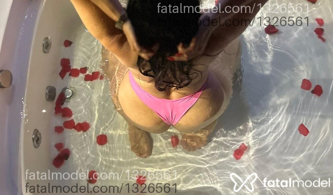 Acompanhante mulher morena (o) de olhos verdes em São Borja Acompanhante mulher morena (o) de olhos verdes em São Borja - Suelen