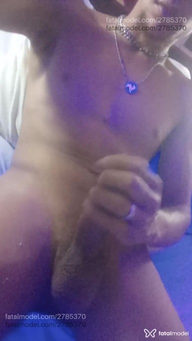 Acompanhante homem com cabelo castanho de olhos castanhos em São Paulo - Fellipe Guerreiro