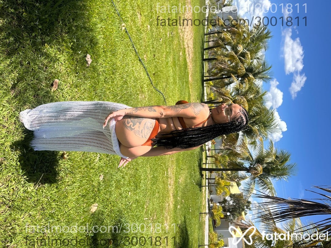 Acompanhante mulher morena (o) de olhos castanhos em Anápolis - Morena