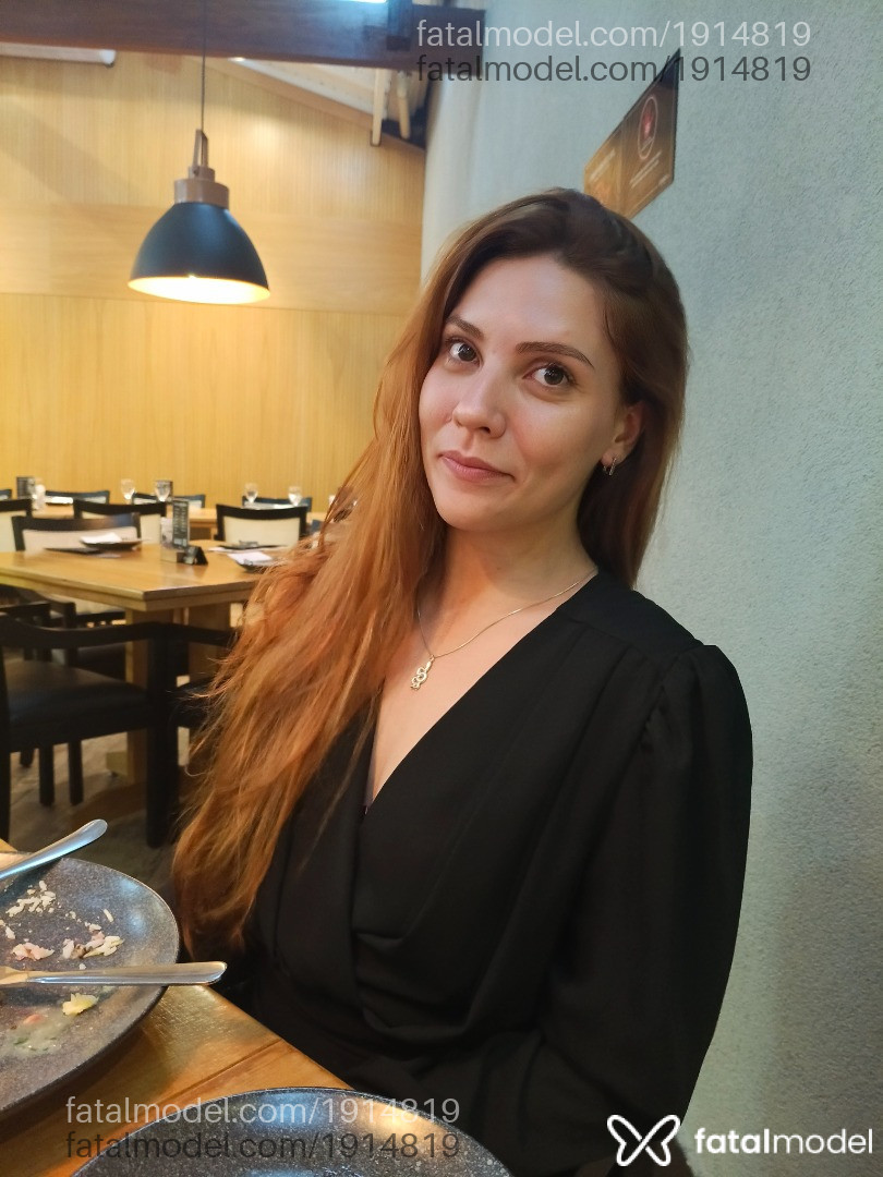 Acompanhante mulher ruiva (o) de olhos mel em Campinas - Gatti