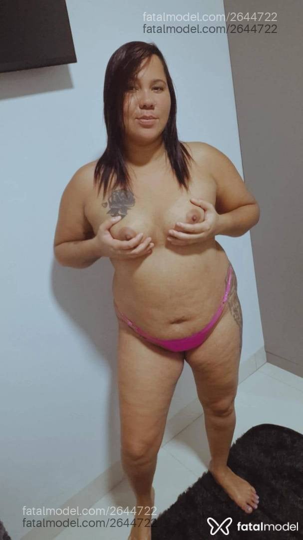 Acompanhante mulher morena (o) de olhos castanhos - Julia Mendes Acompanhante mulher morena (o) de olhos castanhos - Julia Mendes