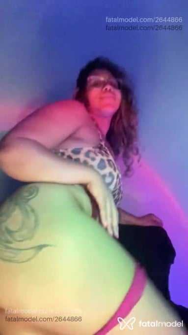 Acompanhante mulher morena (o) de olhos castanhos em Virtual - Cacau Ferraz