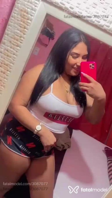 Acompanhante mulher morena (o) de olhos pretos em Tubarão - Yara