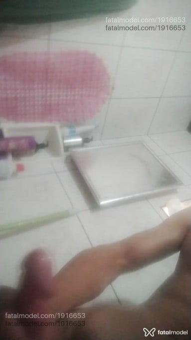 Acompanhante homem com cabelo castanho de olhos castanhos em Varginha - Jovane