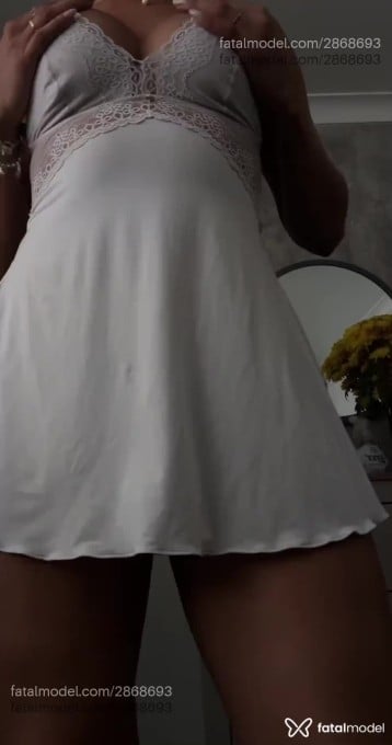 Acompanhante mulher loira (o) de olhos castanhos em Virtual Acompanhante mulher loira (o) de olhos castanhos em Virtual - Mancini