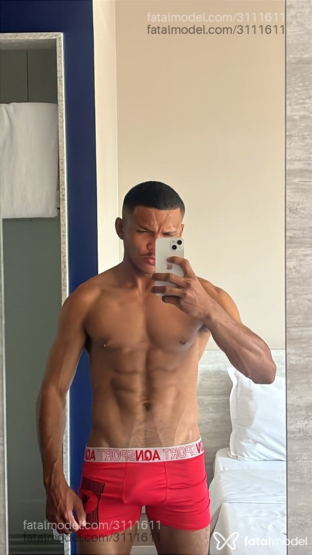 Acompanhante homem morena (o) de olhos pretos em Sorocaba - Pretão