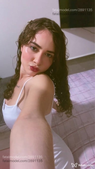 Acompanhante mulher com cabelo castanho de olhos castanhos em Vilhena - Bella Blass