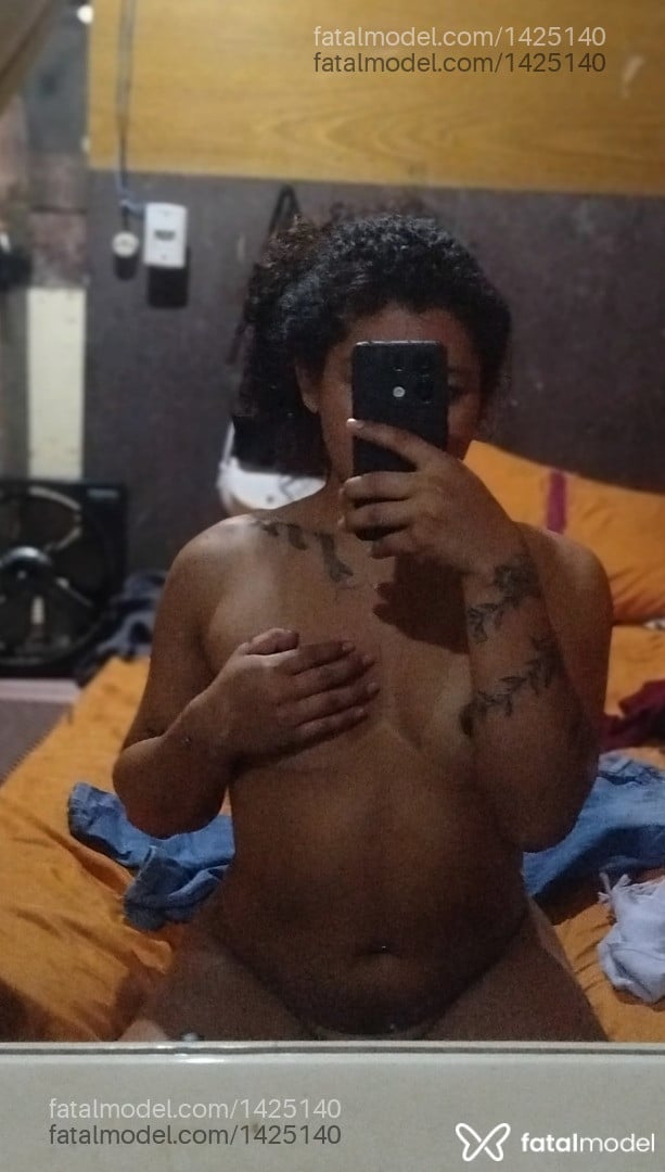 Acompanhante mulher trans com cabelo castanho de olhos castanhos em Osasco Acompanhante mulher trans com cabelo castanho de olhos castanhos em Osasco - Sophya
