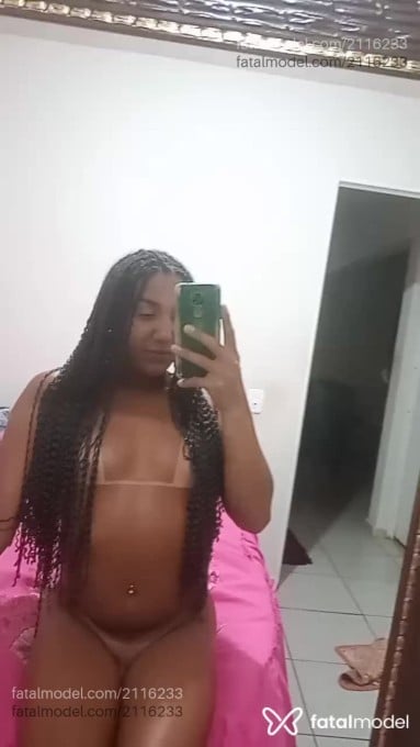 Acompanhante mulher trans morena (o) de olhos castanhos em Guaíra - Vick Oliveira