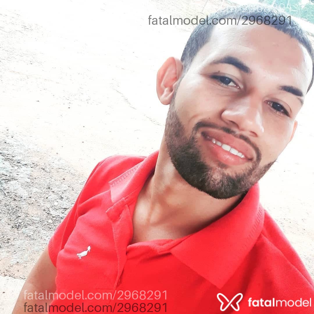 Acompanhante homem morena (o) de olhos castanhos em Rio Verde - Lucasdias