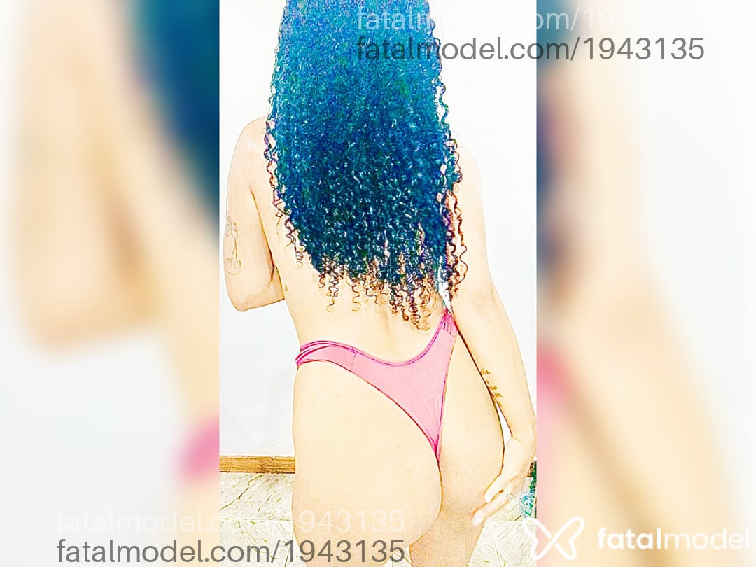 Acompanhante mulher com cabelo castanho de olhos castanhos em Virtual Acompanhante mulher com cabelo castanho de olhos castanhos em Virtual - Laryssa