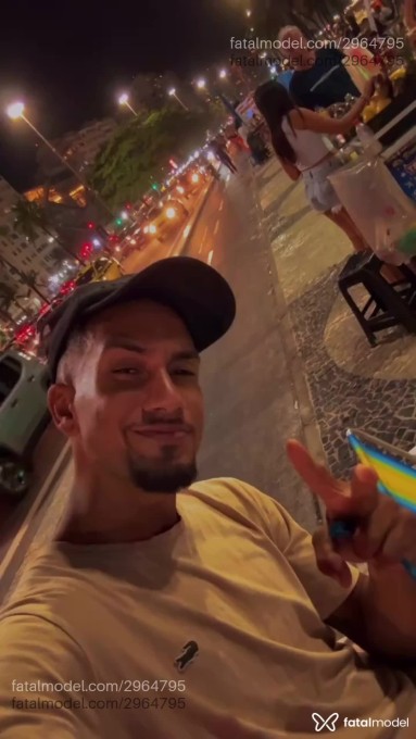 Acompanhante homem com cabelo castanho de olhos castanhos em Rio de Janeiro - Murilo