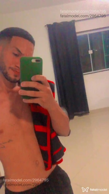 Acompanhante homem com cabelo castanho de olhos castanhos em Rio de Janeiro - Murilo