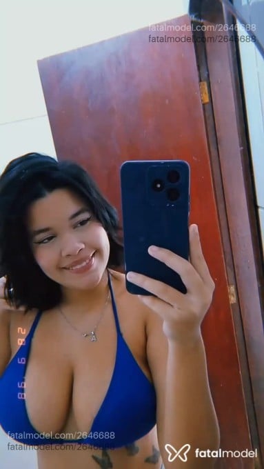 Acompanhante mulher morena (o) de olhos castanhos - Débora Duartes