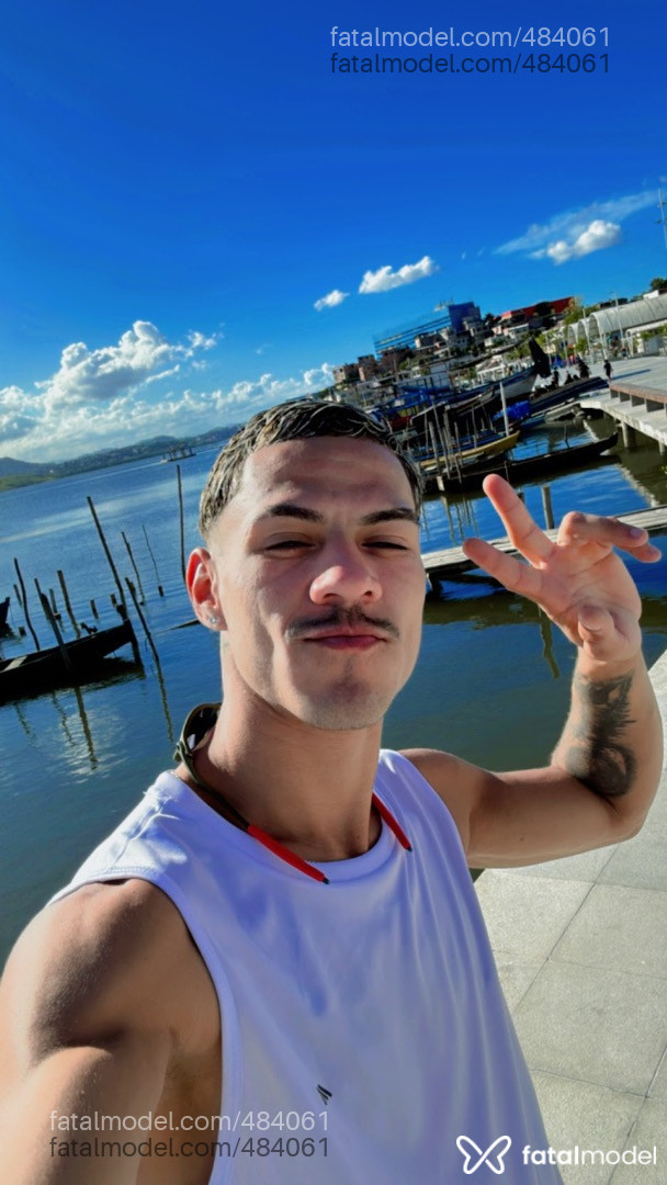 Acompanhante homem com cabelo castanho de olhos pretos em Rio de Janeiro - Augusto Phellipe