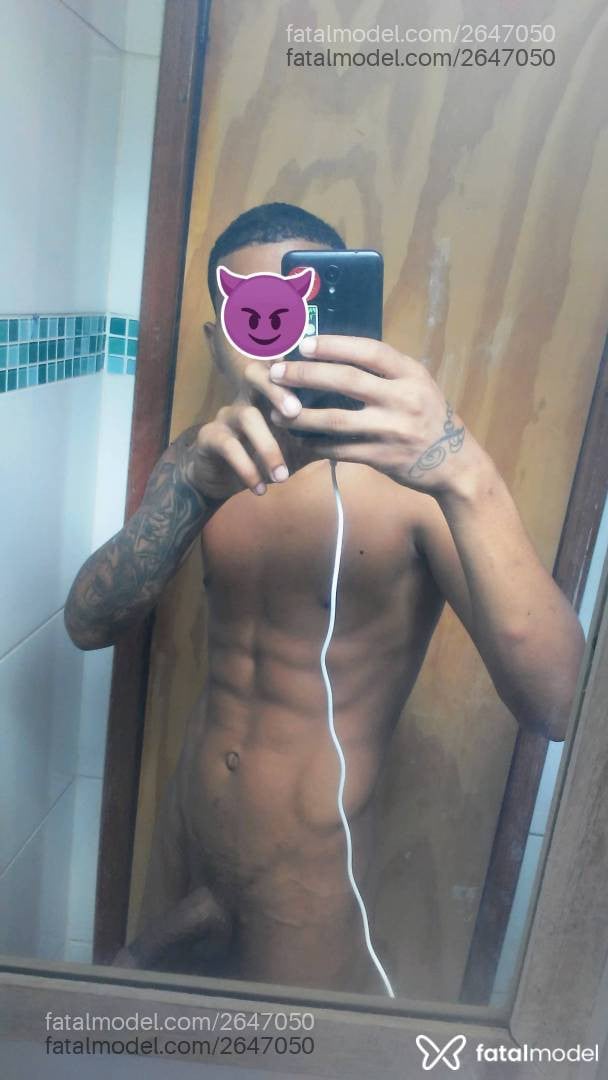 Acompanhante homem morena (o) de olhos castanhos em Vitória - Lucas Santos