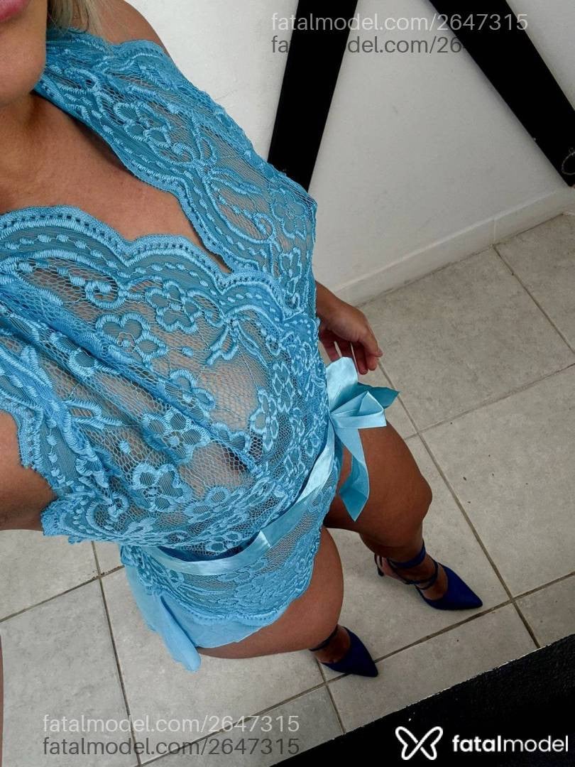 Acompanhante mulher loira (o) de olhos castanhos em Balneário Camboriú - Eloisa